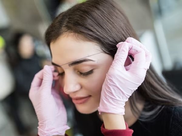 Face threading treatments in Pune