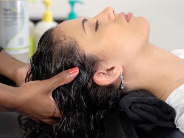 Professional Scalp Head Massage in Pune