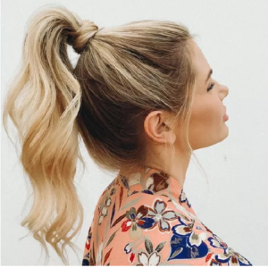 High-Ponytail summer hairstyle